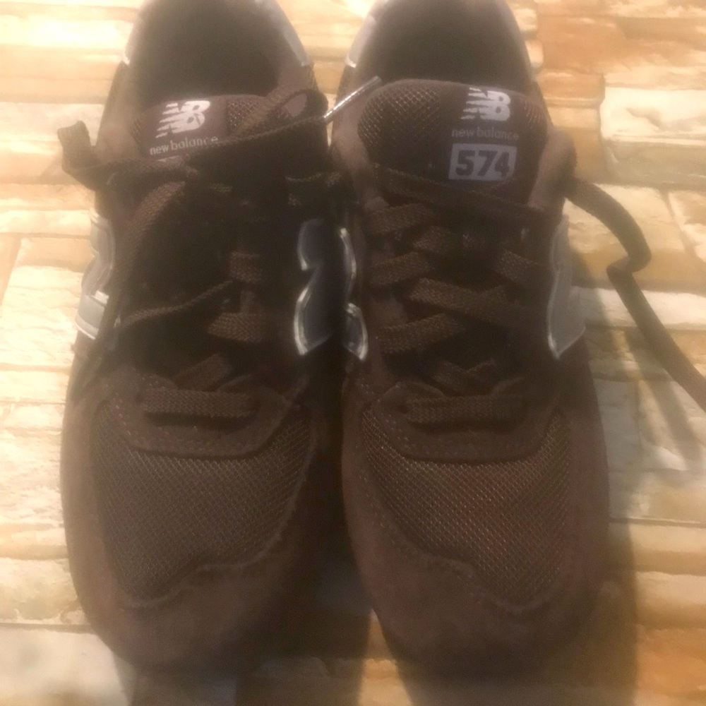 Boy’s new balance sneakers